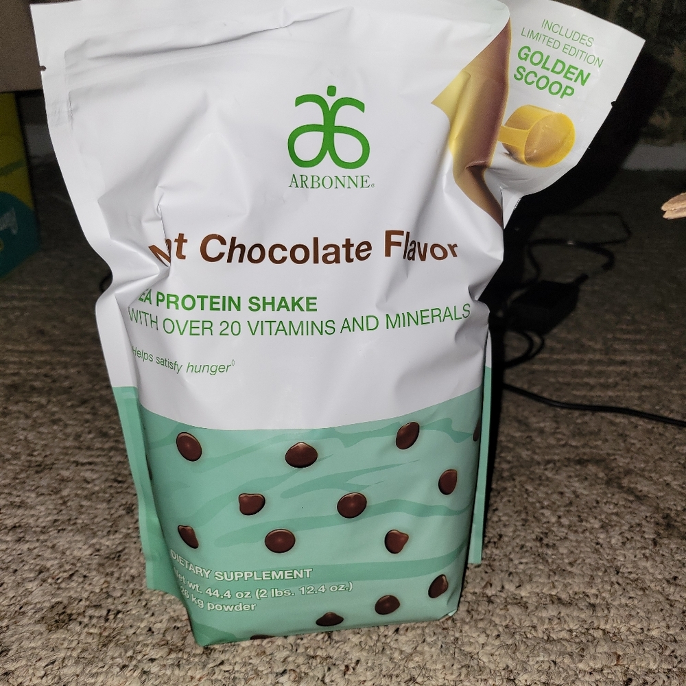 Arbonne limited edition chocolate mint shake